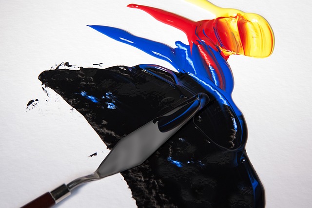 paint spatula on paint