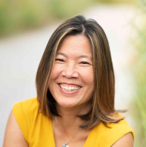 Headshot of author Sylvia Liu smiling