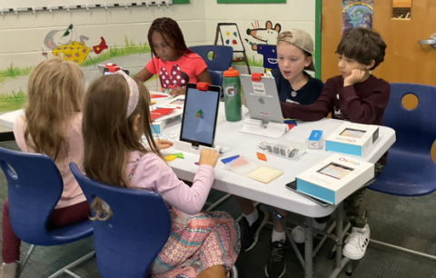 kids playing osmo games
